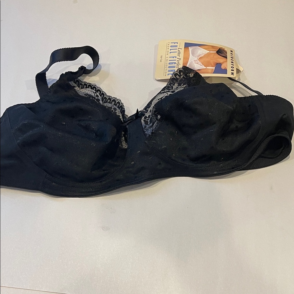Maidenform Black Lace Bra size 42B NWT